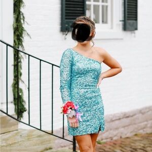 Sherri Hill dress 2023 short blue homecoming or winter formal. One sleeve.